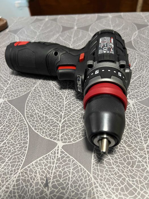 Винтоверт Parkside Performance 12V с батерия и зарядно