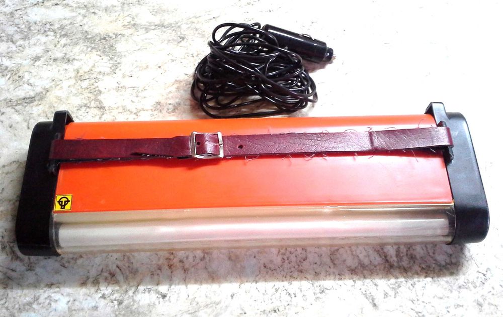 Къмпинг лампа с акумулаторно захранване