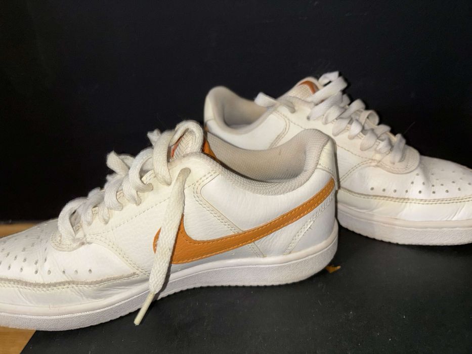 Adidasi Nike Court Vision Low