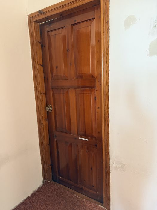 Продам двери б/у