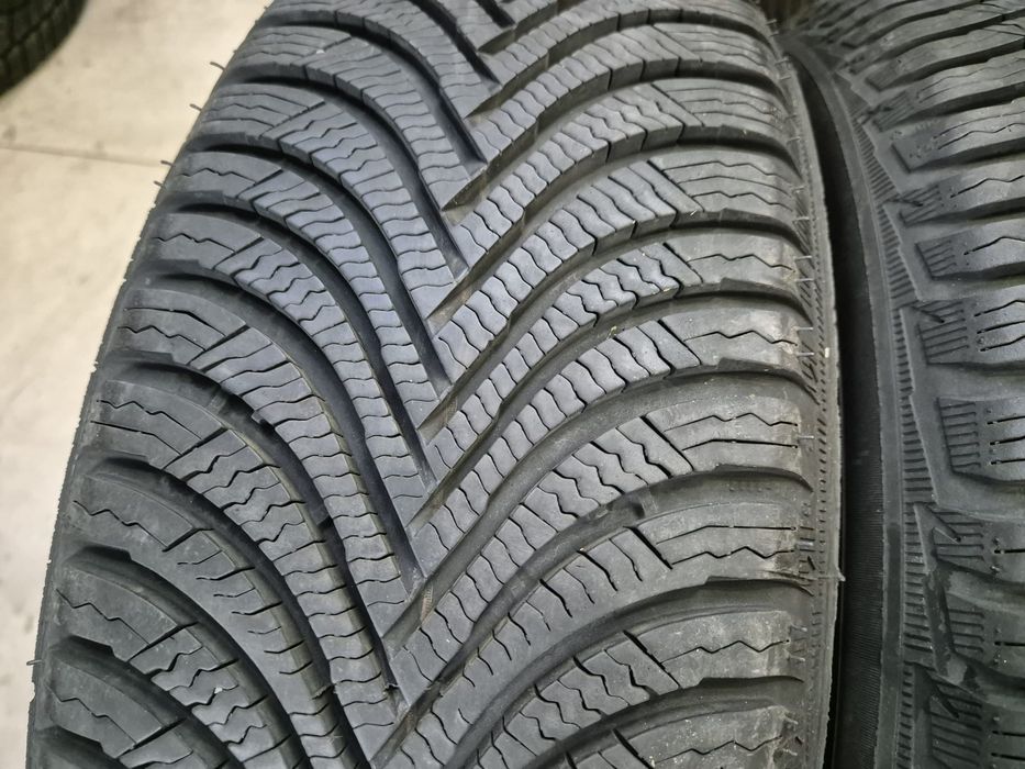 4 anvelope iarna Michelin 205 60 16 stare foarte buna