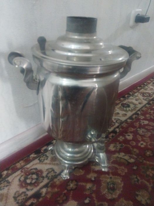 Самавар на дравах