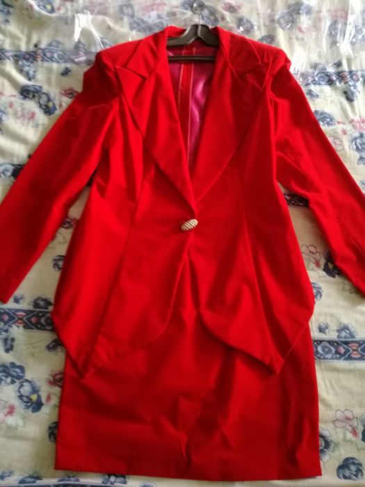 Дамски   костюми