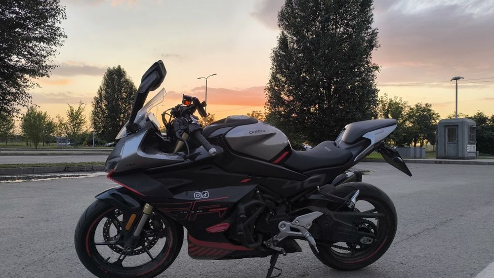 Продам мотоцикл CFMoto