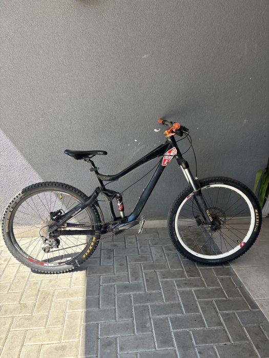 Giant Reign black series