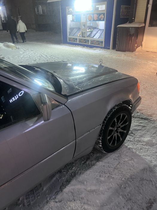 Мерс w124 на полном ходу