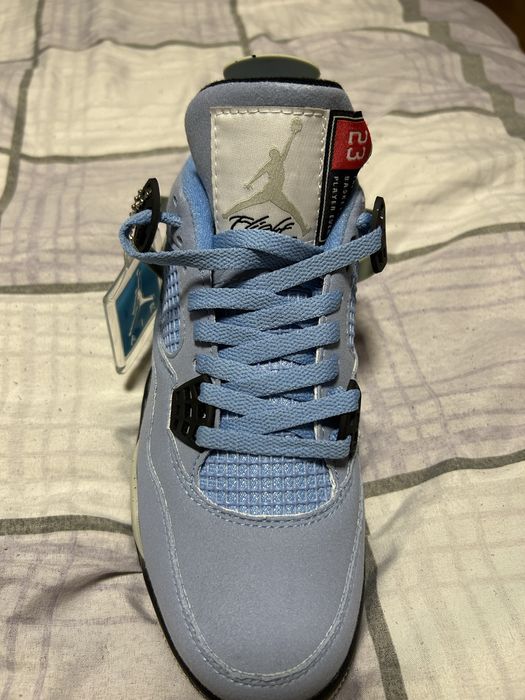 Jordan 4 University Blue