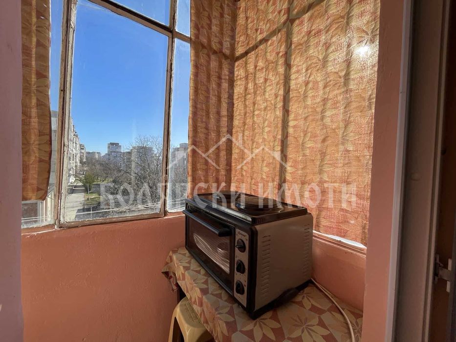 Продава се Двустаен апартамент в Велико Търново, Колю Фичето - 44 кв.м за 985 €/кв.м - Снимка #2