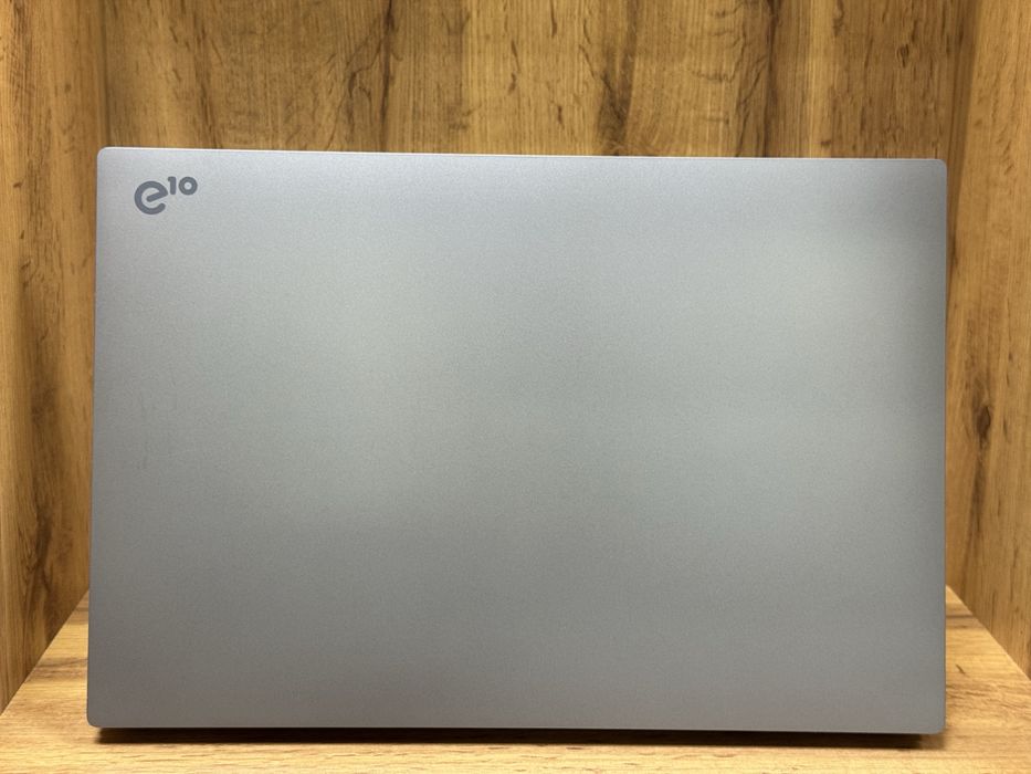 Ноутбук etBook 10 Plus | Nomad Mobile