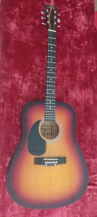 Продавам китара Мартин Смит