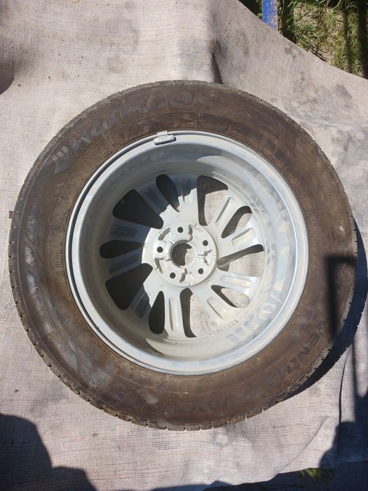 Продам диск с резиной на Хундай Туксон