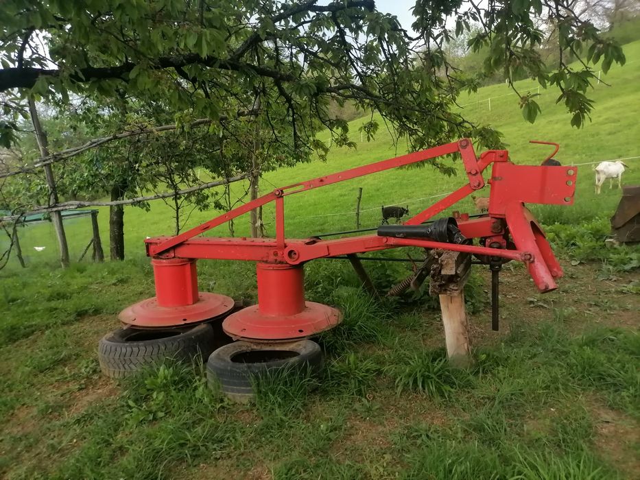 Vând cositoare rotativa PZ1,65