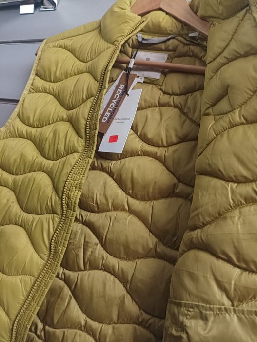 Водоустойчива грейка Jack and Jones M , L ,XL нова мъжка