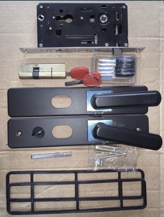 Метална врата 205/86см. 249лв + 19лв е доставката до офис на еко