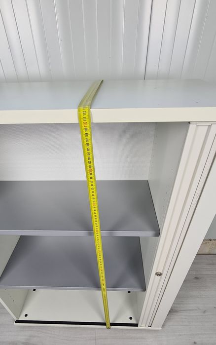 Немски офис шкаф етажарки съхранение на документи и аксесоари