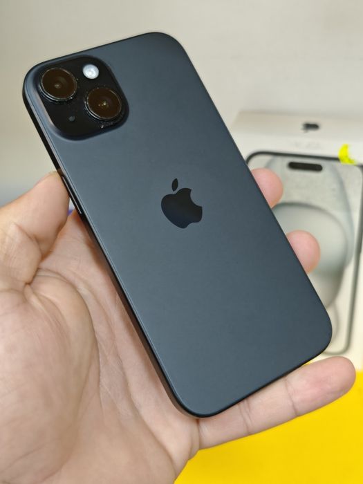 iPhone 15 128 88% bateria