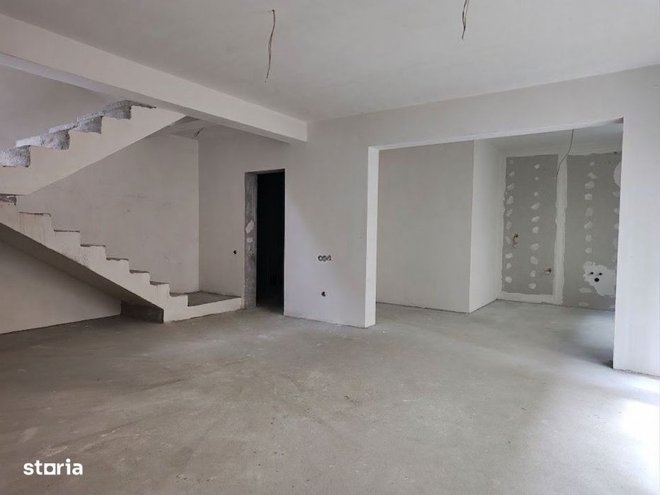 Unitate spatioasa in duplex modern, Dambul Rotund, P+E+Er