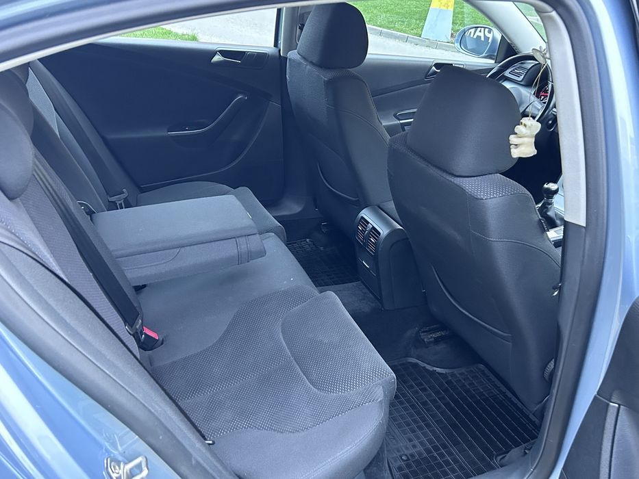 Volkswagen Passat 2010 1.8 L TFSI 160 cp km reali stare impecabila