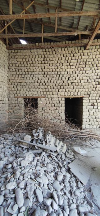 Qorasuvda hovli sotiladi