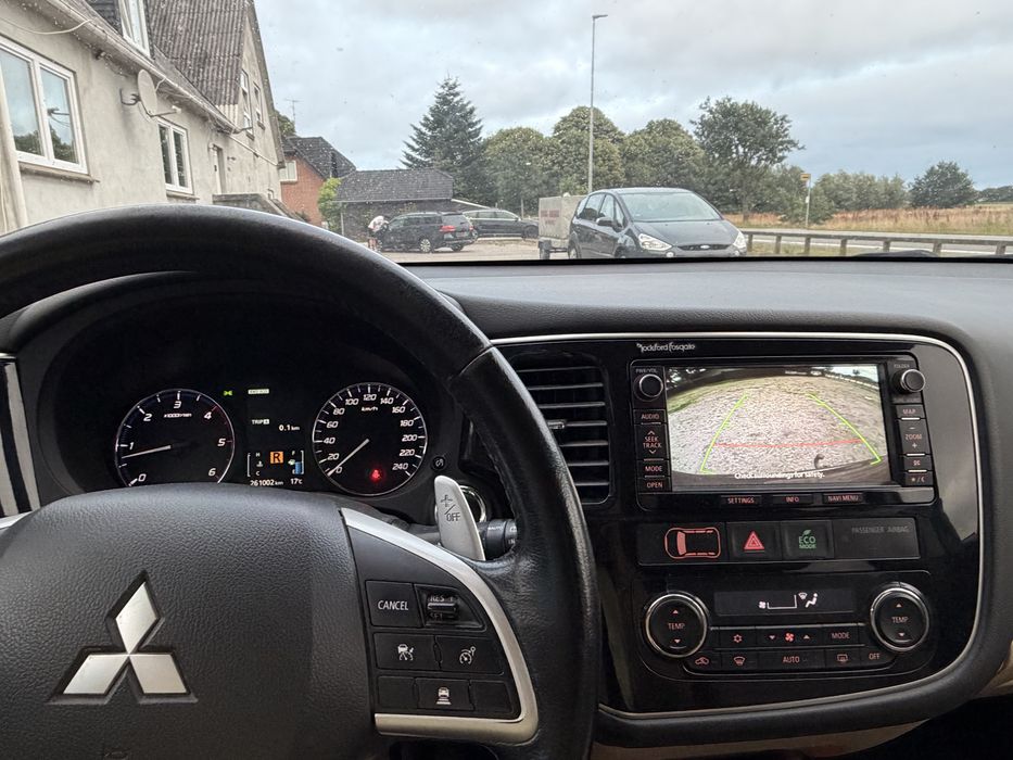 MITSUBISHI Outlander 2015 — imagine 5