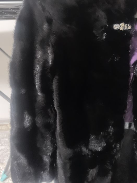 Продам норковую шубу