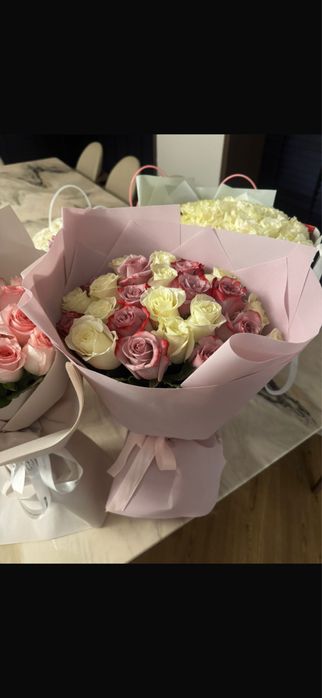 Цветы букеты на 8 марта