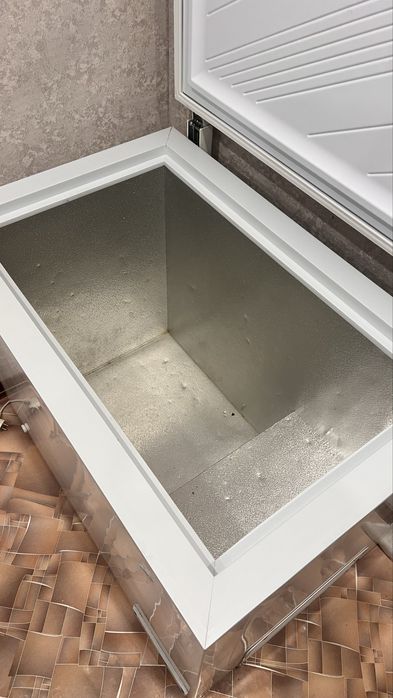 Продам Морозильник