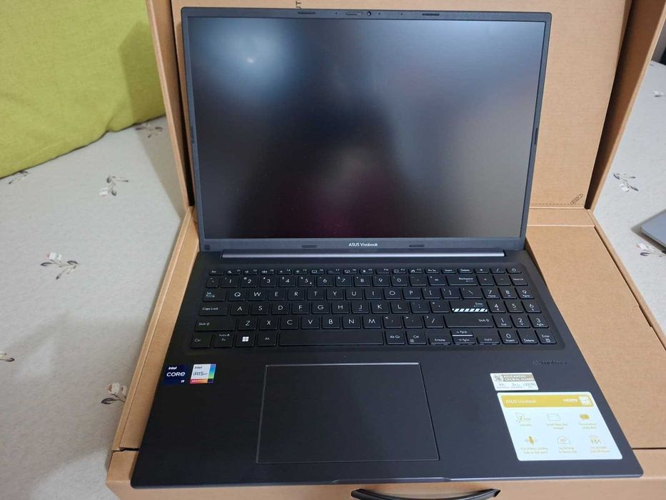 Laptop ASUS Vivobook 16 X1605VA