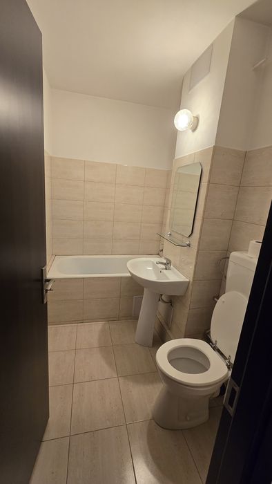 Vând apartament cu o cameră zona Dacia
