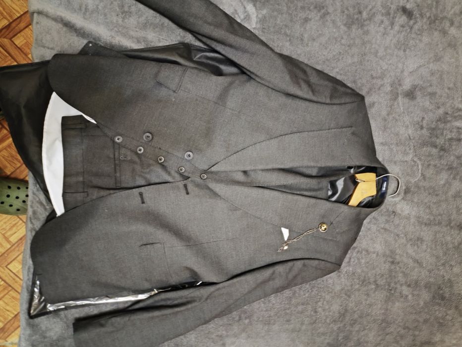 Продам свадебный костюм