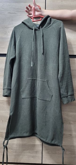 Женские платья Б/у по 3000тг