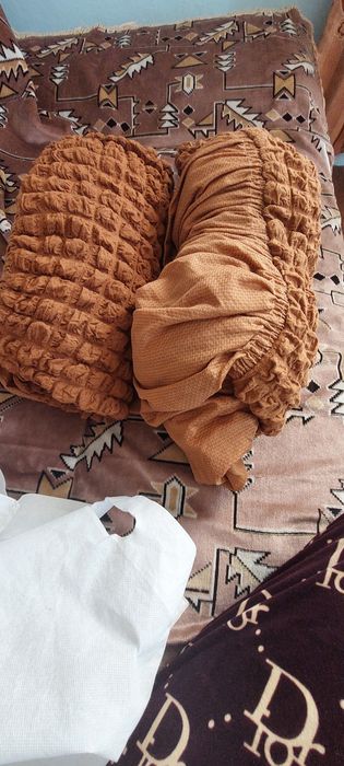 Продам  накидка на кресло.