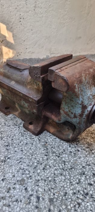 Българско шлосерско менгеме