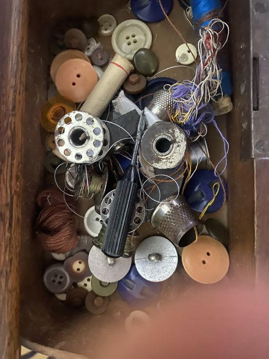 Masina de cusut SINGER in stare impecabila