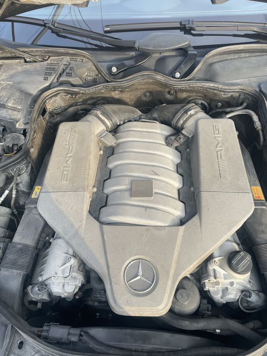 Mercedes-Bens 211 АMG 6.3