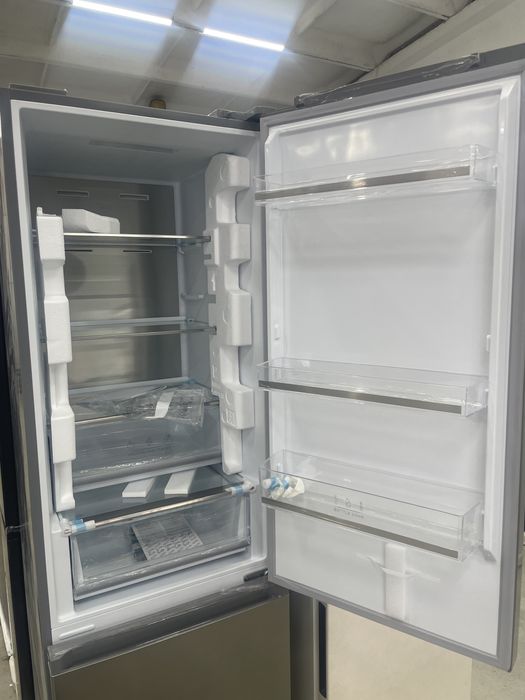 Продам Холодильник BLESK BL-500FXST1