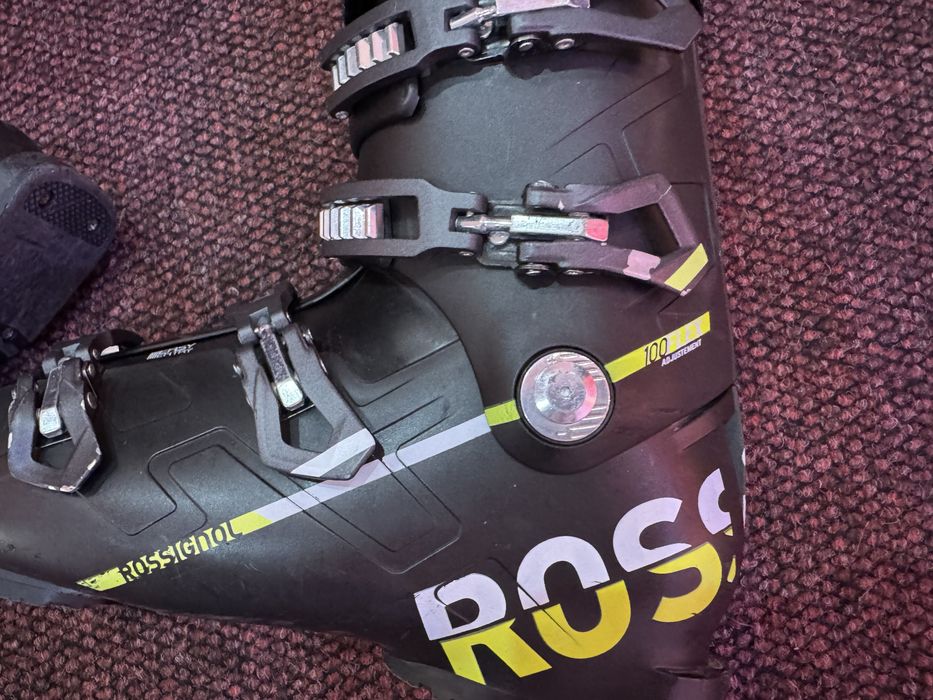 Clapari barbati Rossignol Speed flex 100 marime 44 mondo 28,5 cm