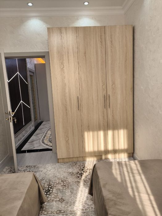 Продам новостройку 3 ком на 6 этаже 10 этажного дома с лифтом 90 кв м