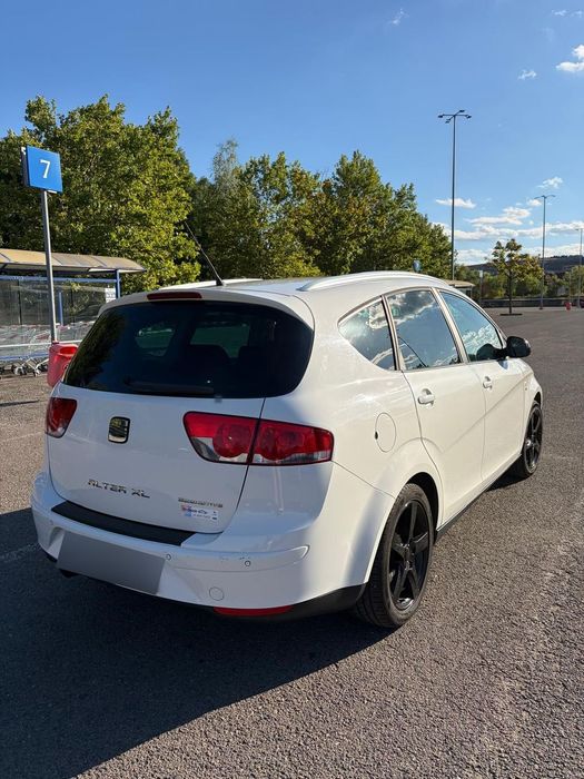 Seat Altea XL 2011 benzină, 3.448 € — imagine 3