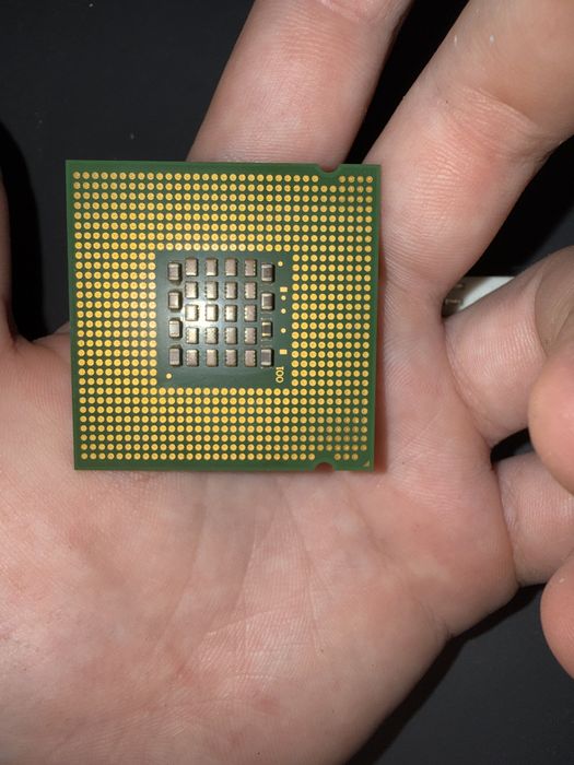 Procesor intel core i4 820 merge si pe PC si pe pentium folosit 3 ani de sime și încă funcționează perfect