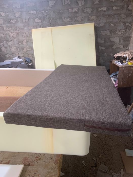 Матрас поролоновый новый!