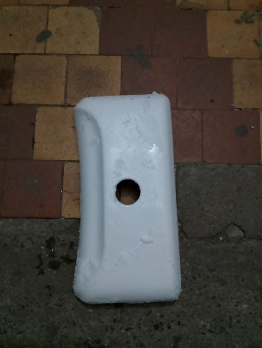 Крышка бочка унитаза