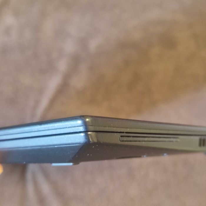 Продавам лаптоп Lenovo ThinkPad T14s Gen 1