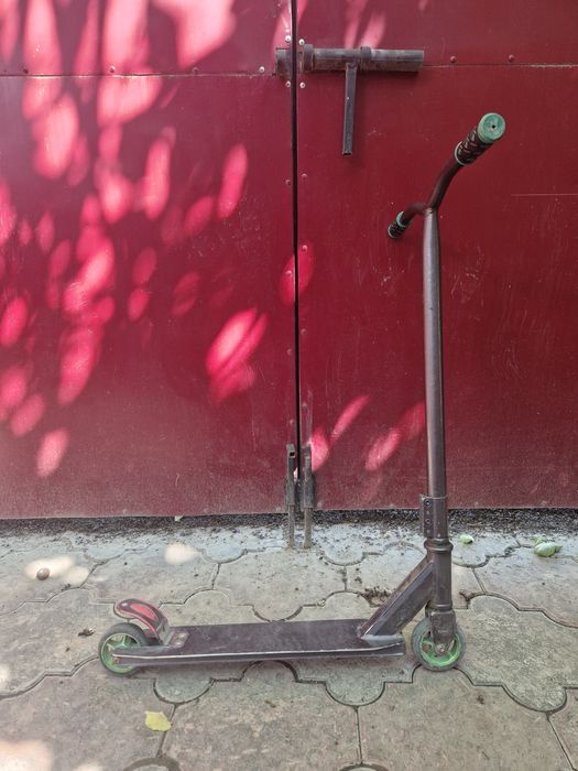 Продою два самоката