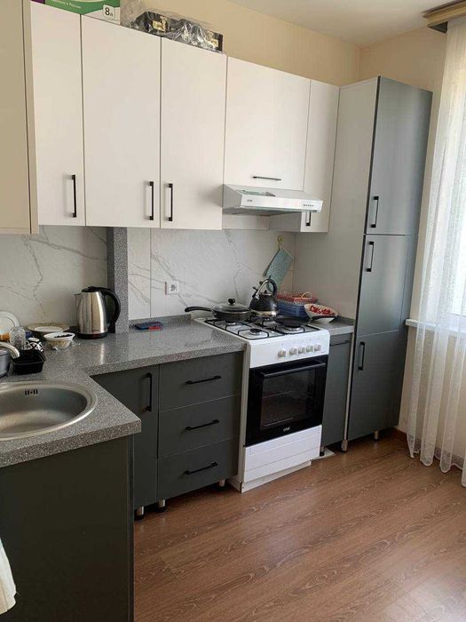 Yangi chosh-Teppa 2 xona 60m2 mebel texnikasi bilan.