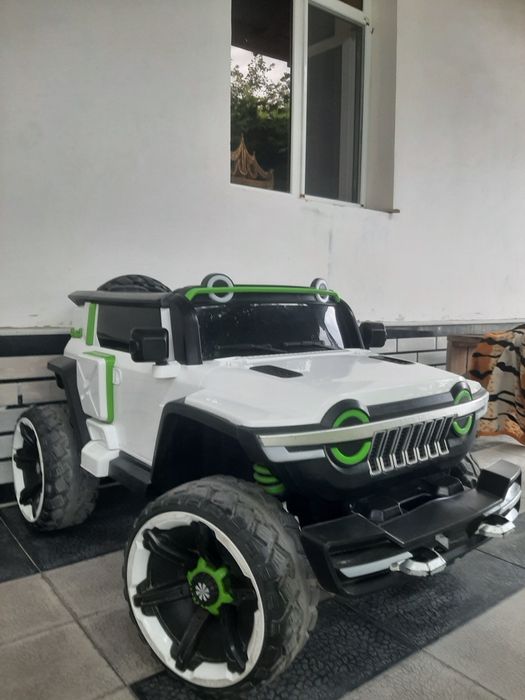 Hammer bolalar mashinasi