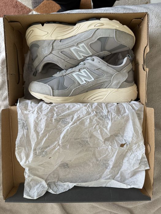 ЧИСТО НОВИ new balance 878