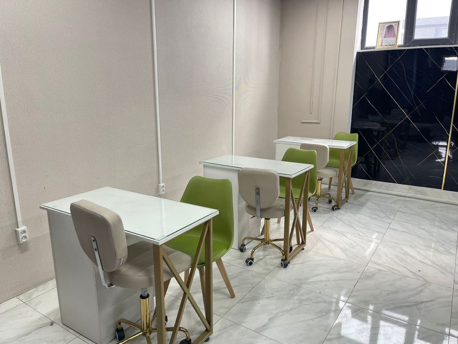 Салонның заттары сатылады.