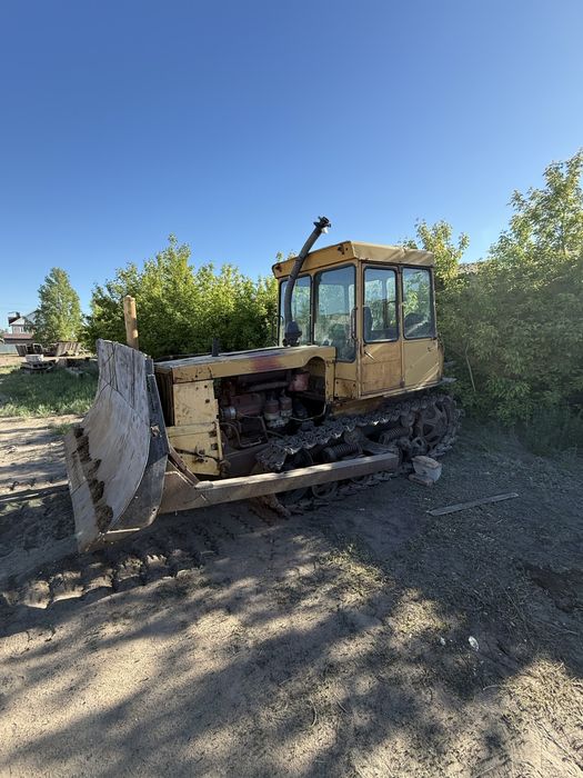 Продам ДТ 75 с лопатой бульдозер