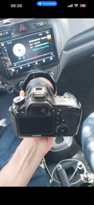 Canon eos 6d  foto sotiladi